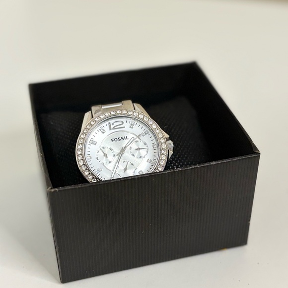 Fossil Accessories - Fossil Women’s Stainless Steel Crystal Bezel Watch ES2514